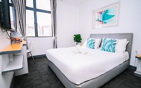 Swing&Pillows - KL Sg Besi, Kuala Lumpur